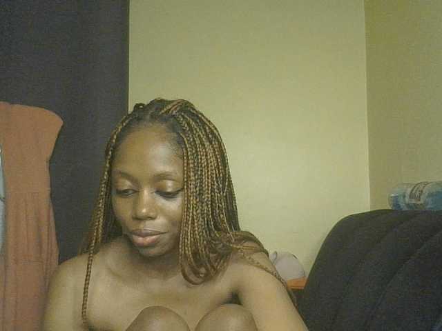 SexyAmelia1 live cam on BongaCams