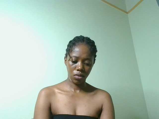 SexyAmelia1 live cam on BongaCams