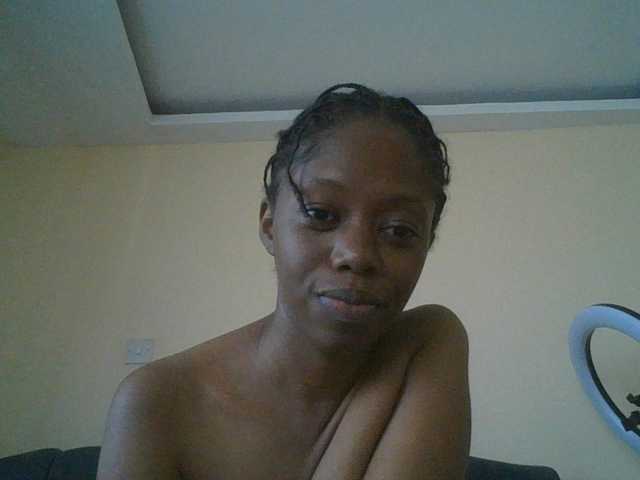 SexyAmelia1 live cam on BongaCams