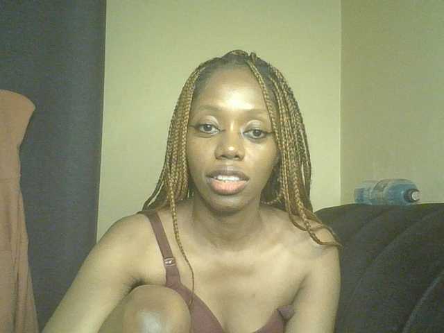SexyAmelia1 live cam on BongaCams