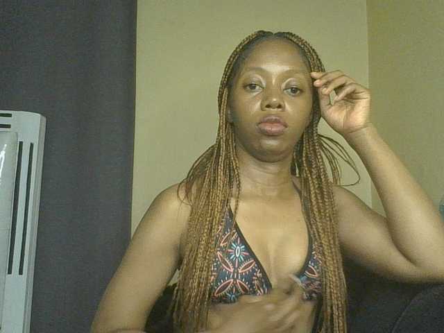 SexyAmelia1 live cam on BongaCams