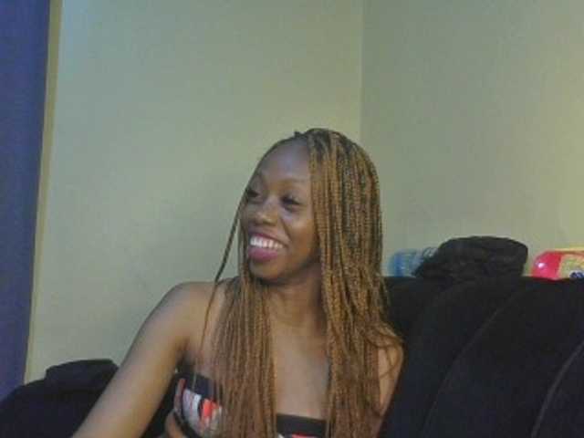SexyAmelia1 live cam on BongaCams