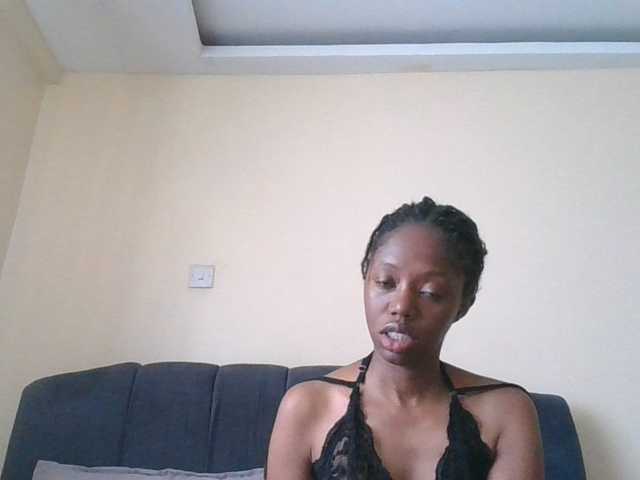 SexyAmelia1 live cam on BongaCams