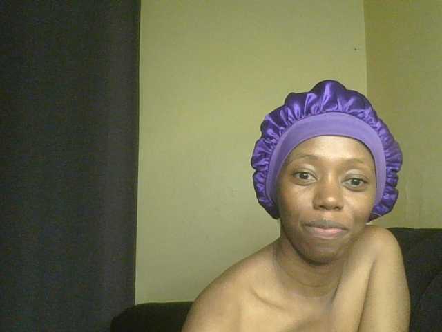 SexyAmelia1 live cam on BongaCams