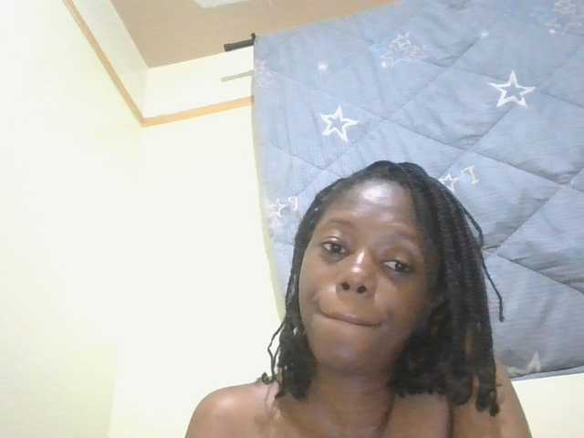 SexyAmelia1 live cam on BongaCams