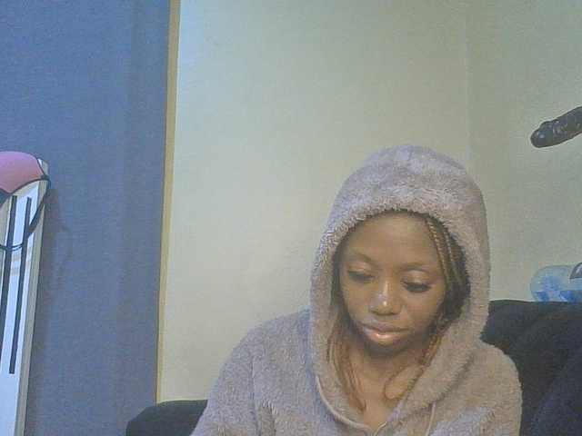 SexyAmelia1 live cam on BongaCams