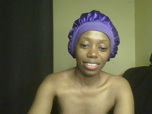 SexyAmelia1 live cam on BongaCams