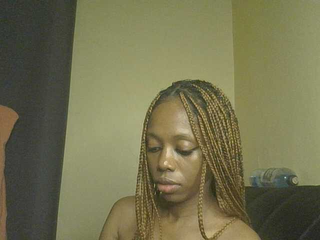 SexyAmelia1 live cam on BongaCams