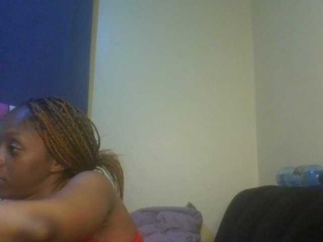 SexyAmelia1 live cam on BongaCams