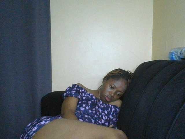 SexyAmelia1 live cam on BongaCams