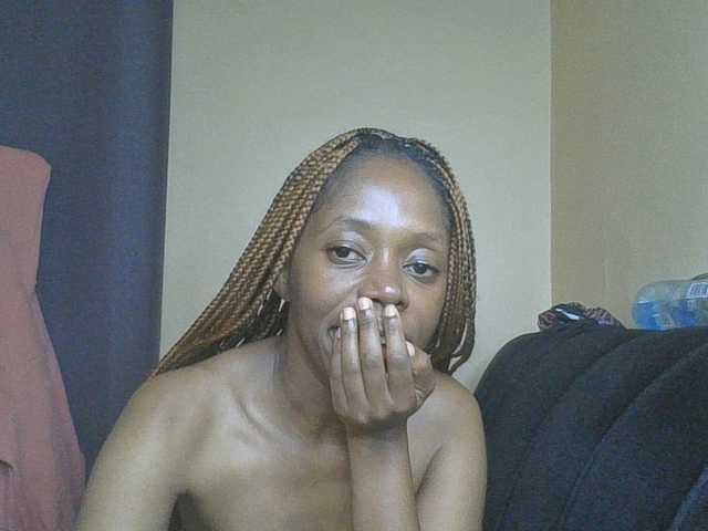SexyAmelia1 live cam on BongaCams
