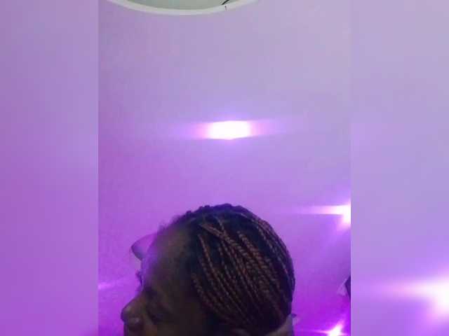 SexyAmelia1 live cam on BongaCams