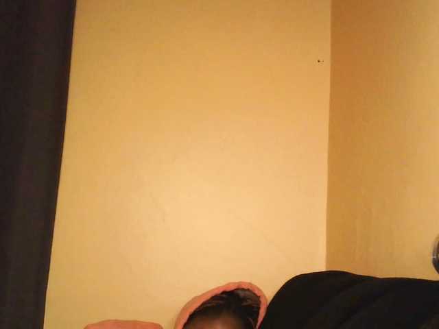 SexyAmelia1 live cam on BongaCams