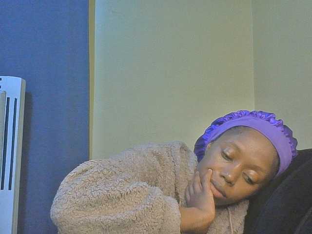SexyAmelia1 live cam on BongaCams