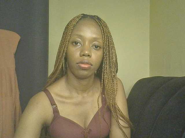 SexyAmelia1 live cam on BongaCams