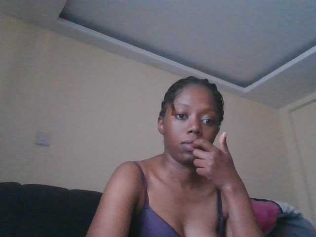 SexyAmelia1 live cam on BongaCams