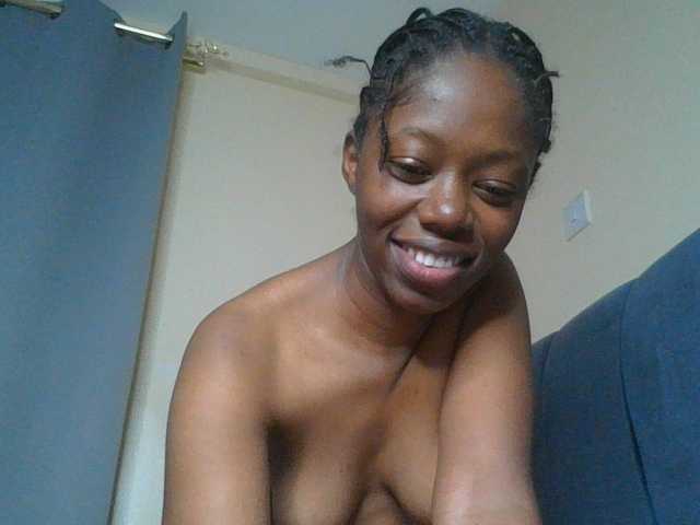 SexyAmelia1 live cam on BongaCams