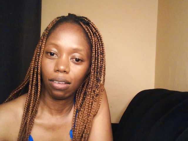 SexyAmelia1 live cam on BongaCams