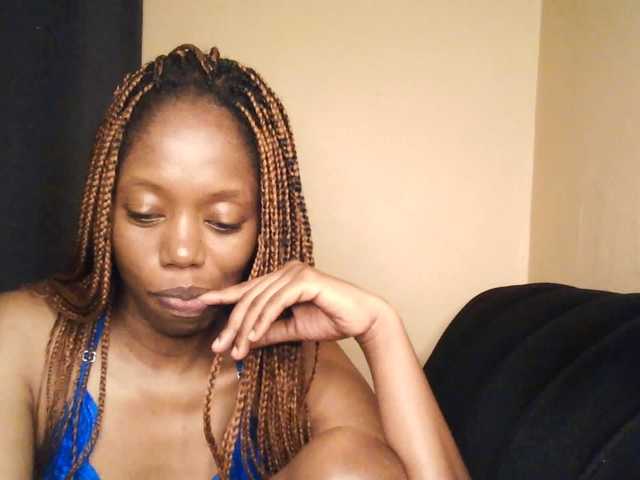 SexyAmelia1 live cam on BongaCams