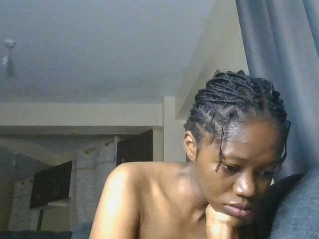 SexyAmelia1 live cam on BongaCams