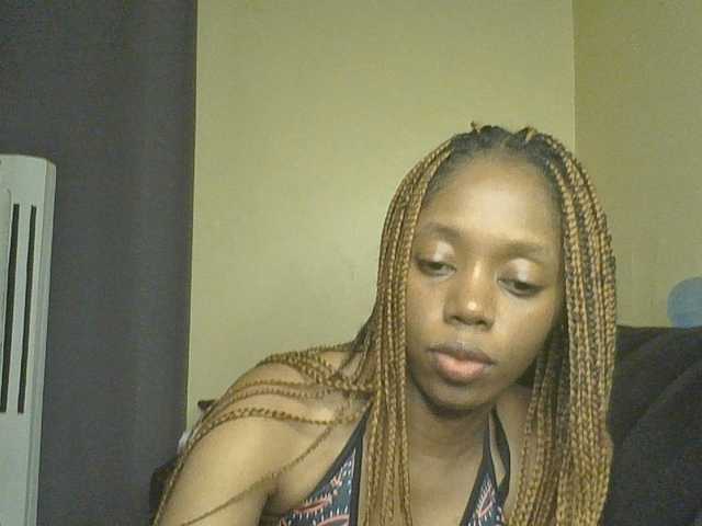 SexyAmelia1 live cam on BongaCams