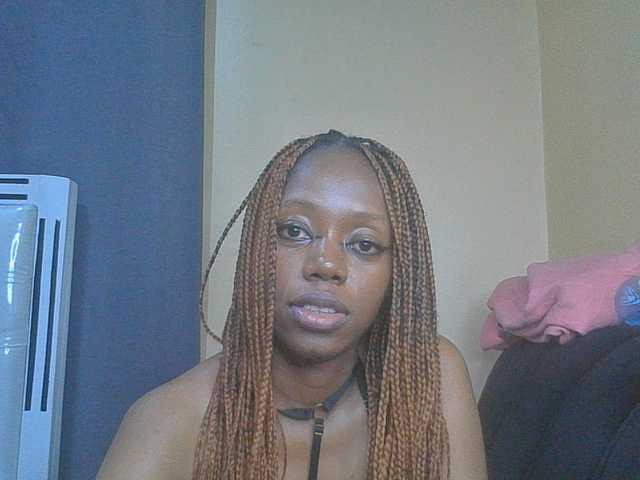 SexyAmelia1 live cam on BongaCams
