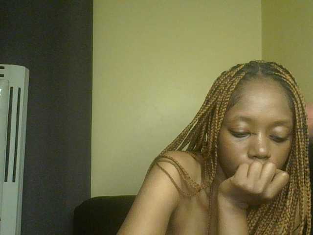 SexyAmelia1 live cam on BongaCams