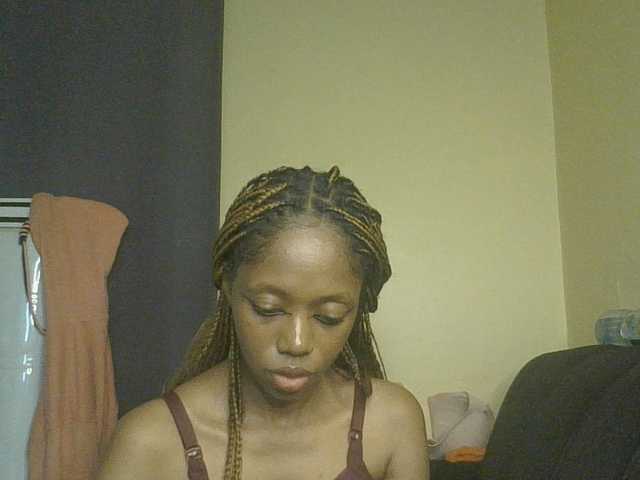 SexyAmelia1 live cam on BongaCams