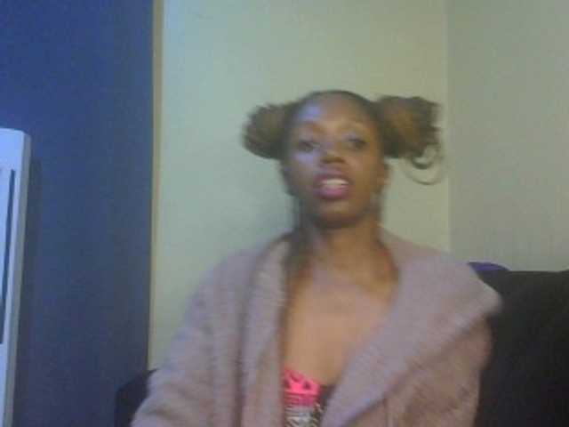 SexyAmelia1 live cam on BongaCams