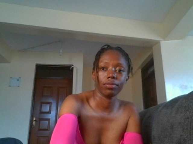 SexyAmelia1 live cam on BongaCams