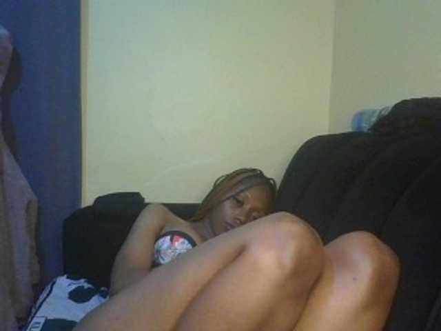 SexyAmelia1 live cam on BongaCams
