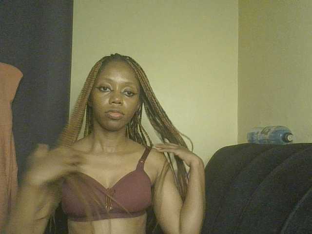 SexyAmelia1 live cam on BongaCams