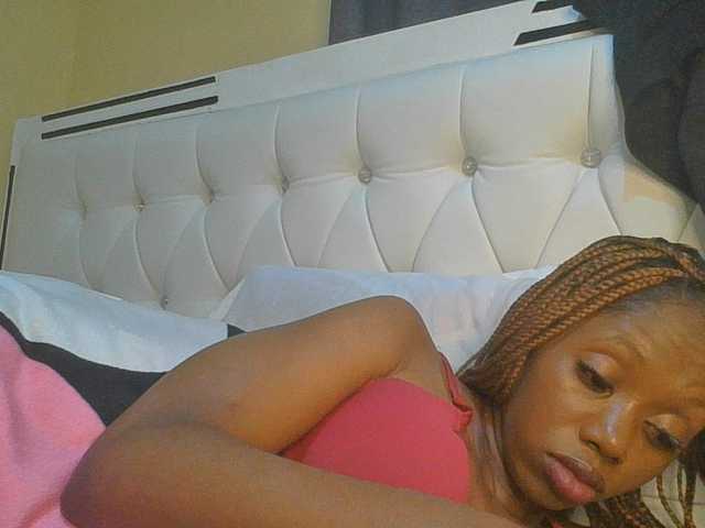 SexyAmelia1 live cam on BongaCams