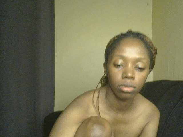 SexyAmelia1 live cam on BongaCams