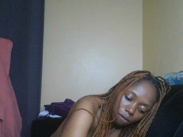 SexyAmelia1 live cam on BongaCams