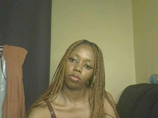 SexyAmelia1 live cam on BongaCams