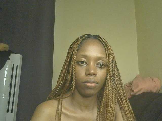 SexyAmelia1 live cam on BongaCams