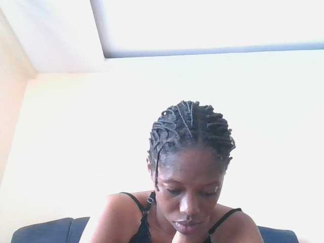SexyAmelia1 live cam on BongaCams