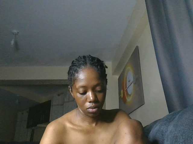 SexyAmelia1 live cam on BongaCams