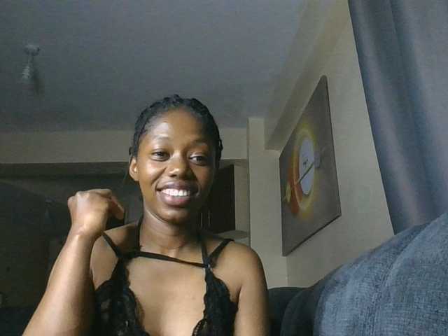 SexyAmelia1 live cam on BongaCams