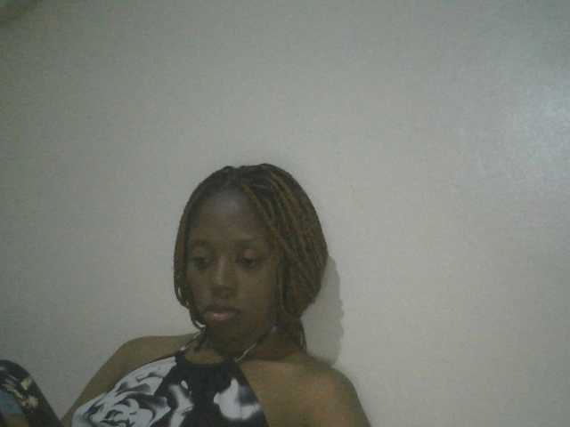 SexyAmelia1 live cam on BongaCams