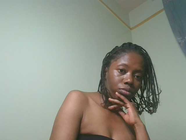 SexyAmelia1 live cam on BongaCams