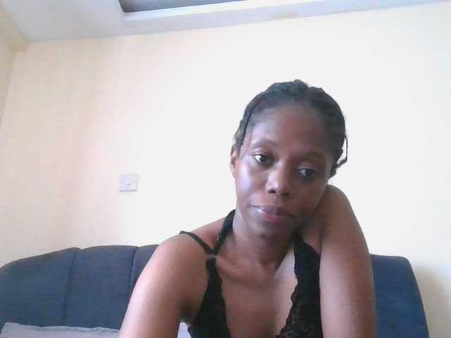 SexyAmelia1 live cam on BongaCams
