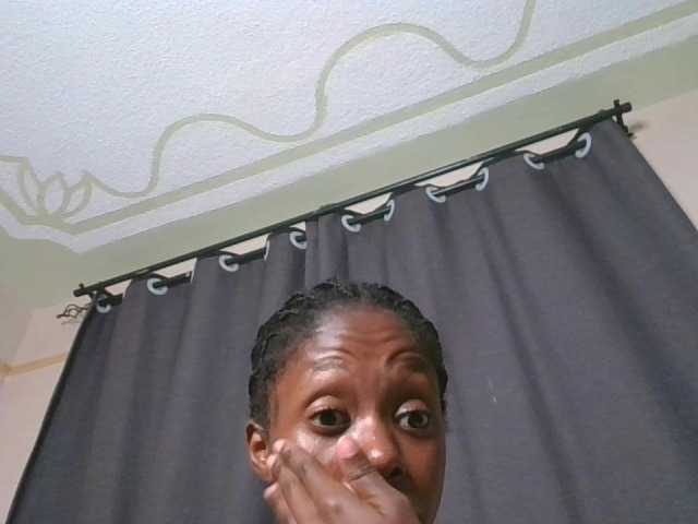 SexyAmelia1 live cam on BongaCams
