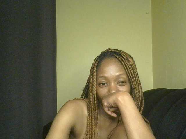 SexyAmelia1 live cam on BongaCams