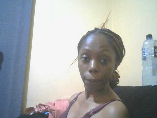 SexyAmelia1 live cam on BongaCams