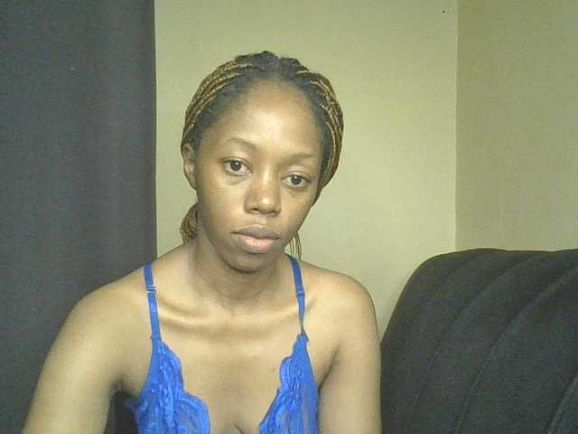 SexyAmelia1 live cam on BongaCams