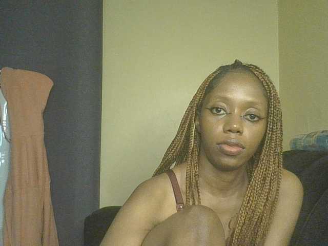 SexyAmelia1 live cam on BongaCams