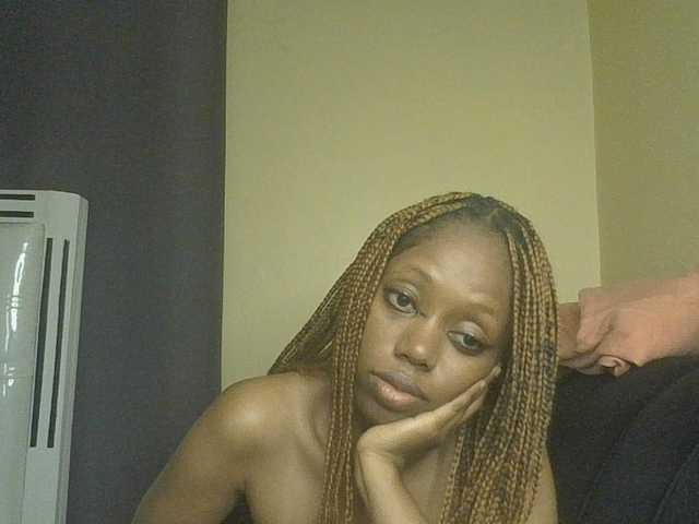 SexyAmelia1 live cam on BongaCams