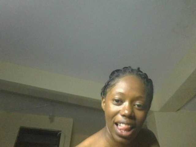SexyAmelia1 live cam on BongaCams